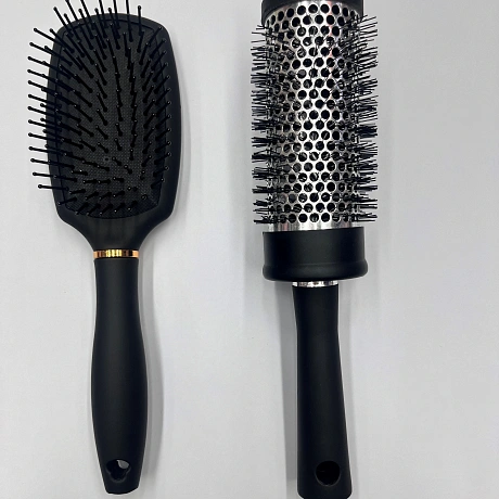 Расческа массажная брашинг "СЕКРЕТ ТВОЕЙ КРАСОТЫ", цвет черный, матовое покрытие, 2.5*22см