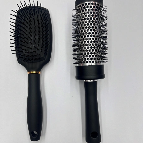 Расческа массажная брашинг "СЕКРЕТ ТВОЕЙ КРАСОТЫ", цвет черный, матовое покрытие, 4.5*22см