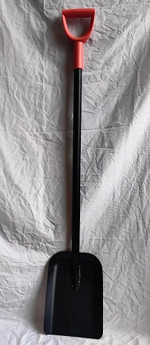 Лопата садовая совковая 119 см металлический черенок, с пластиковой V ручкой 7903